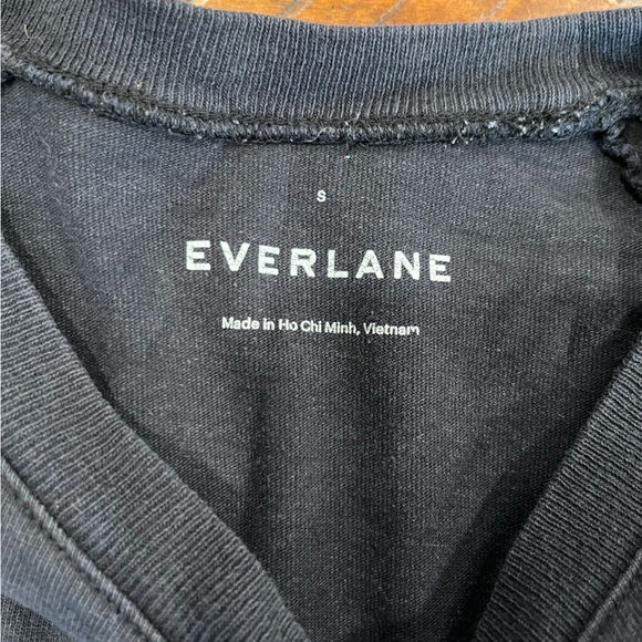 Everlane Cotton Classic Washed Black Top - Picture 2 of 3